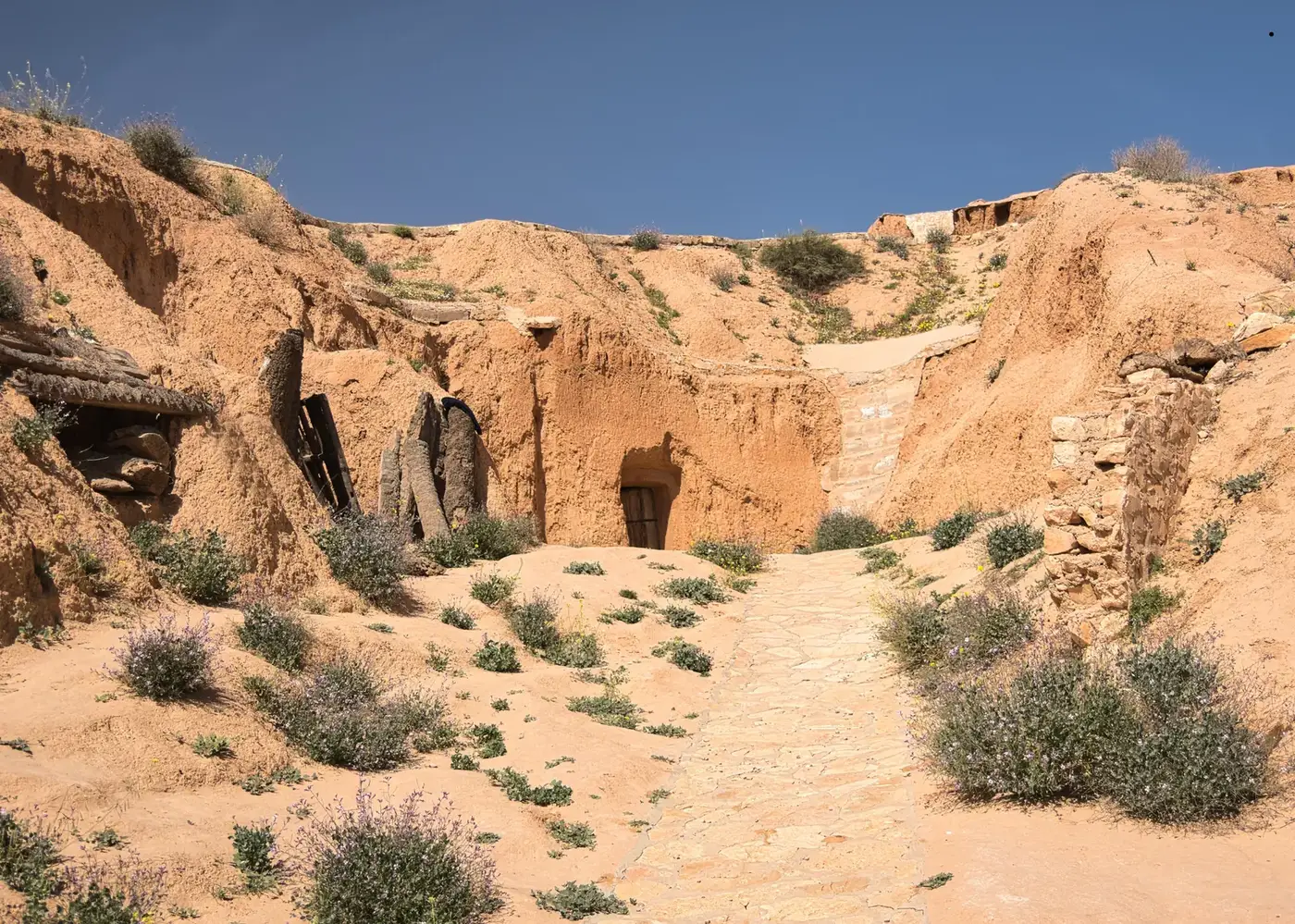 Berber troglodyte courtyard, Matmata