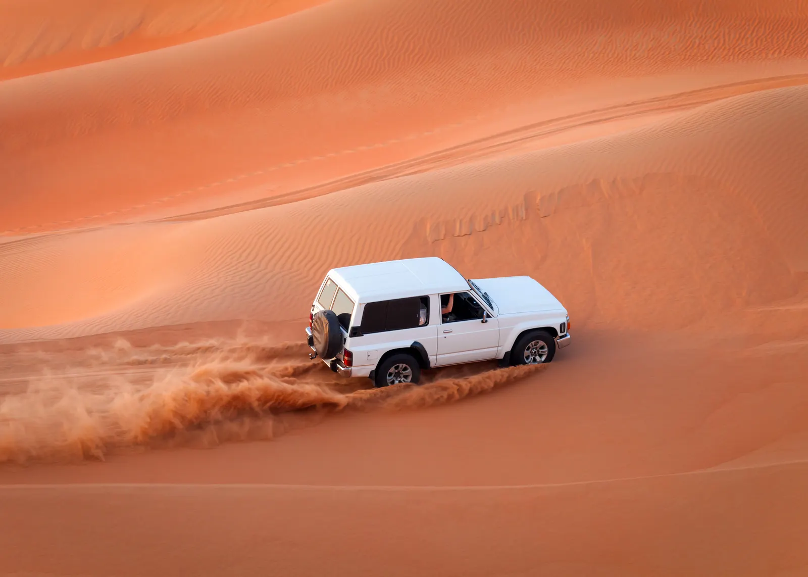 4×4 expedition deep into the Tunisian Sahara